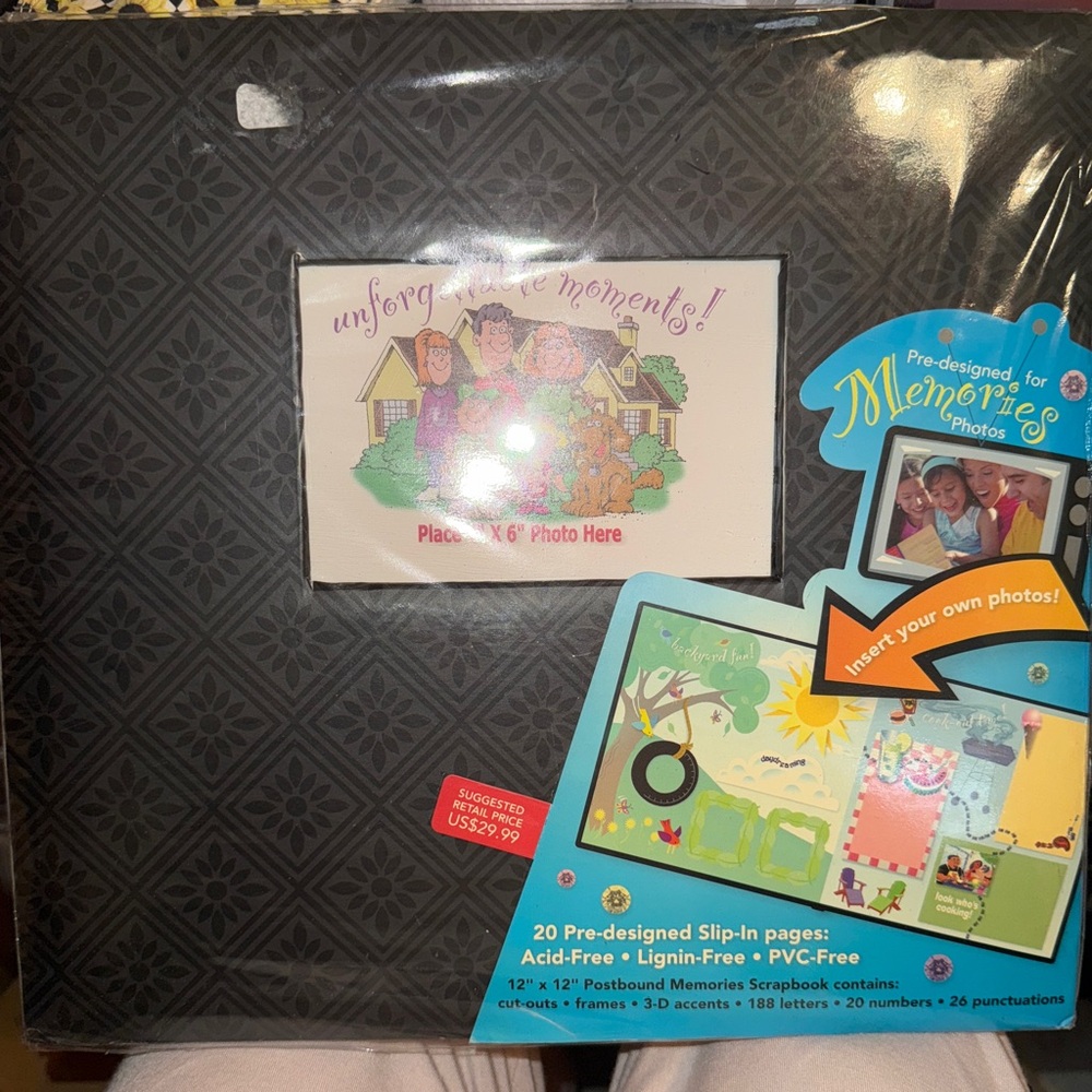 Unforgettable Moments 12x12 Scrapbook w/ 20 Pre-Designed Top Loading Pages, NEW